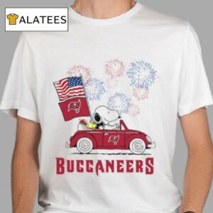Snoopy Football Happy 4th Of July Tampa Bay Buccaneers Shirt